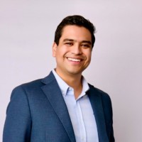 Luis Solis Email
