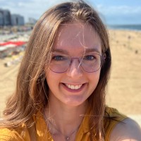 Ayla Kivits Email