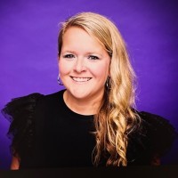 Emma Morris Email & Phone Number