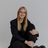 Anna Seeger Email & Phone Number