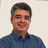 Caio Holanda Email