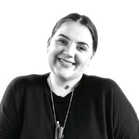 Nilay Uzun Email