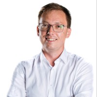 Łukasz Radzikowski Email