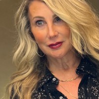 Aramark Refreshments Employee Amy Medhurst's profile photo