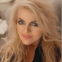 Email e telefono di Melissa Rolston