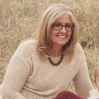 Lori McGoffin Email & Phone Number