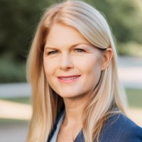 Hypersourced Employee Julie Larson's profile photo