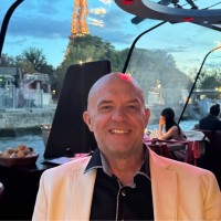 Duncan Hodgkiss Email