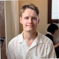 Johan von Hacht Email