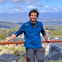 Pau Lozano Email
