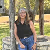 RE/MAX Fine Properties Employee Faith Staires's profile photo
