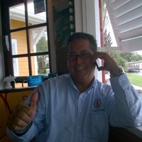 Business consulting Employee Ray Quesada's profile photo