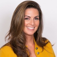 PosterElite Employee Robyn Barker's profile photo