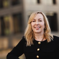 E-mail e número de telefone de Michele Tobin