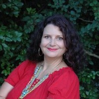 Sky Realty Employee Dot Aikman's profile photo