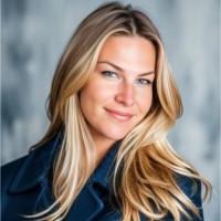 Elle Bennett Email & Phone Number