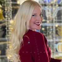 NEW YORK PRESBYTERIAN HOSPITAL WEILL CORNELL MEDICAL CENTER Employee Marisa Schmitt's profile photo