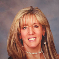 DocShield Employee Colleen Heuer's profile photo