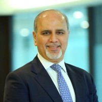 E-mail e número de telefone de Sanjay Kapoor