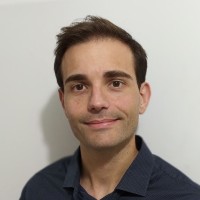 Luca Riccio Email