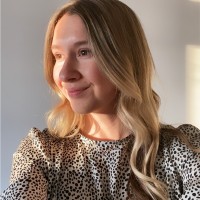 Rise Art Employee Sophie Heatley's profile photo