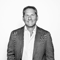 Globe Electric Employee Edward Weinstein's profile photo