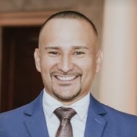 Color More Lines Employee Roberto A.'s profile photo