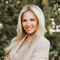 The Agency RE Employee Allie Lutz's profile photo