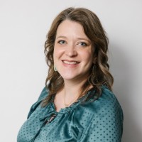 The Internet of Team LLC Employee Robin H.'s profile photo