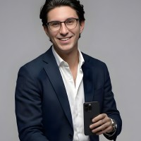 Invertikal Developers Employee Salvador Cambero's profile photo