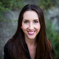 Pillar Property Group Employee Rebecca Smith's profile photo