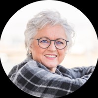 SYNCHRODENT Employee Yvonne Kasperek's profile photo