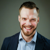 Simon Wärja Email