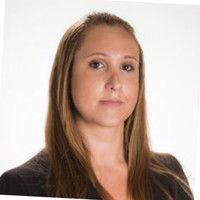 InvestSet Employee Carla Reis's profile photo