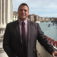 Dave Holt Email