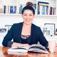 Nadine de Bono Email