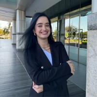 Raphaela Freitas Email