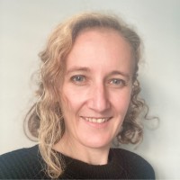 Daler-Rowney Employee Steph Elliott's profile photo