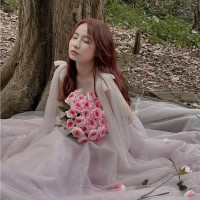 Thuý Huỳnh Email