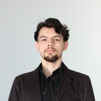 Gustavo Benavides Email