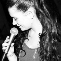 Federica Comis Email