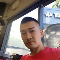 Hainan Airlines Employee Tony Huang's profile photo