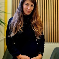 Adél Schreiner Email