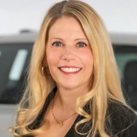 E-mail e número de telefone de Tara Pearson