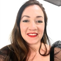 MF Flues Employee Aline Piccolo's profile photo