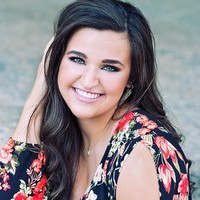 SuiteCliq.com Employee Maria Parker's profile photo