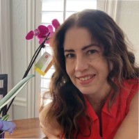 Irene Sofía Vidal. Email