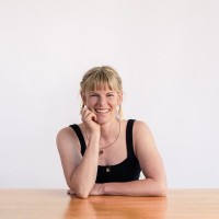 Daniela Berg Email