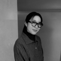 Lisa Hwang Email & Phone Number