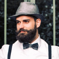 Marius M. Email